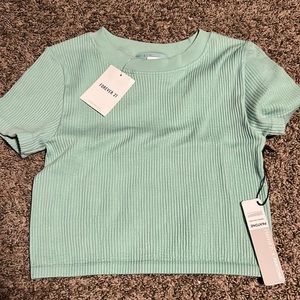 womens forever 21 crop top, size small